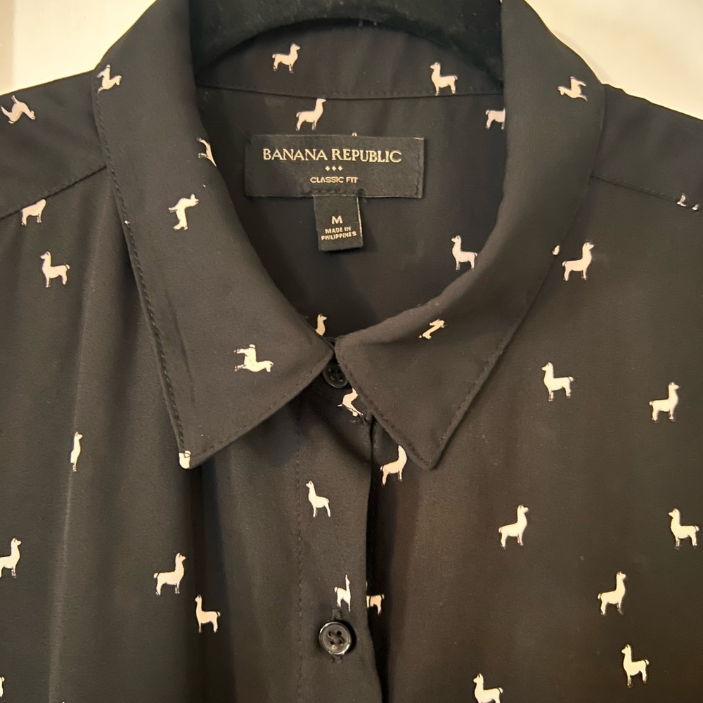 Banana Republic Black Casual Button Down Shirt with Playful Pattern